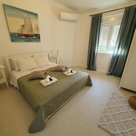 Appartement Nonna Vittoria 2 à Mali Lošinj Extérieur photo